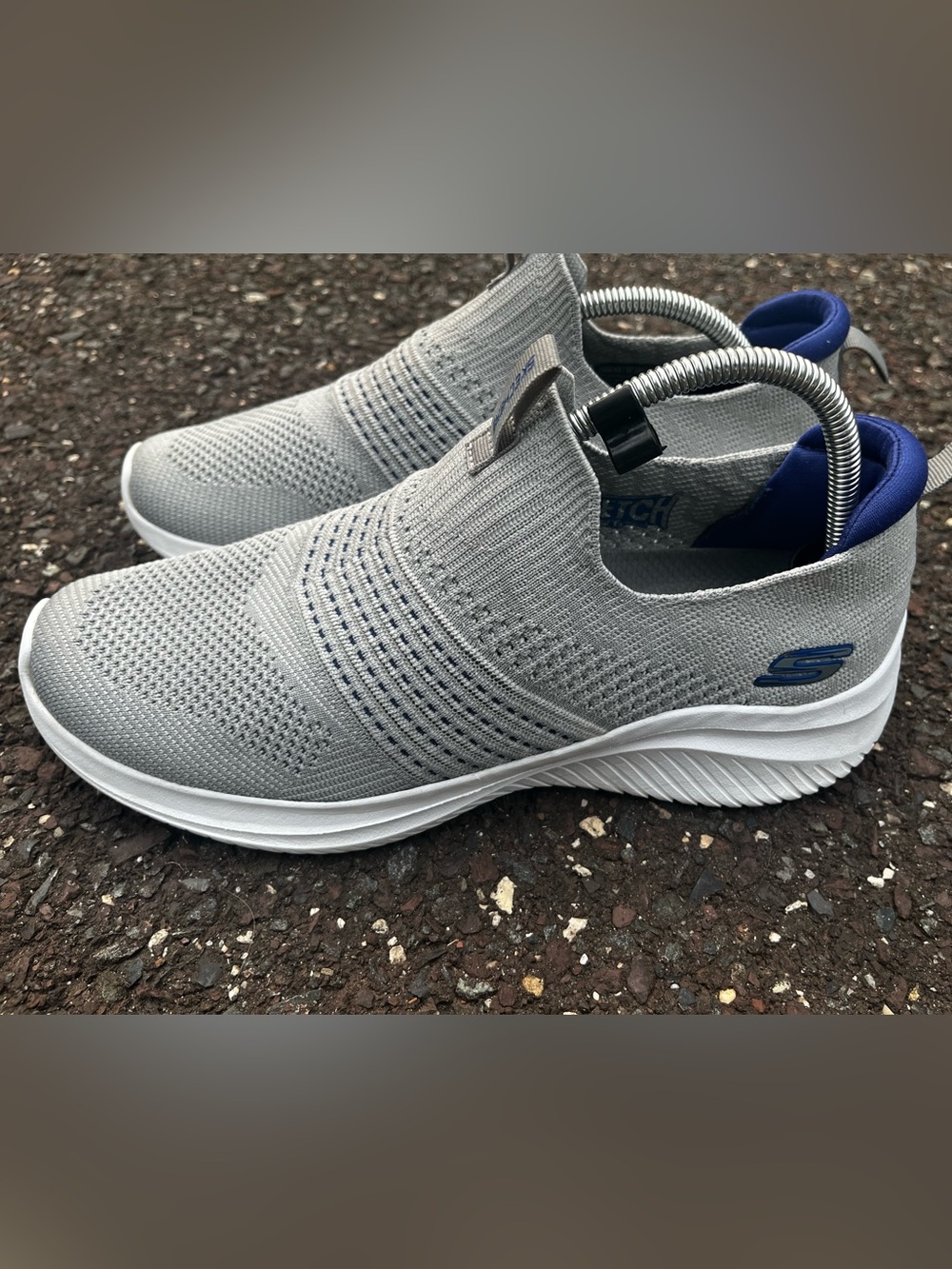 Skechers Men’s 10.5 Slip-On Gray Blue Knit Walking Shoes 232311 EUC